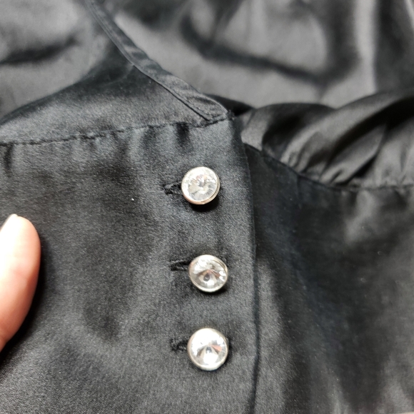 GUESS Brand Party Boho Peasant Shirt Black w/Rhinestones Scooping Neck Open Back - Picture 4 of 7